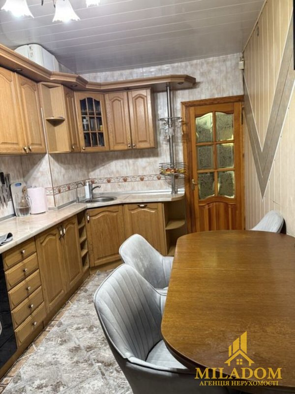 Продаж квартири 3-кімн., 64 м², Київський — фото 4