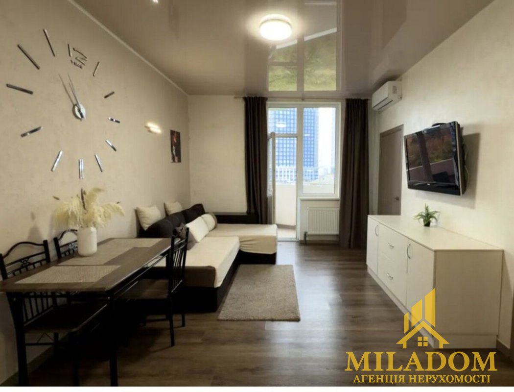 Sale apartments 4-room, 96 м², Київський — photo 1