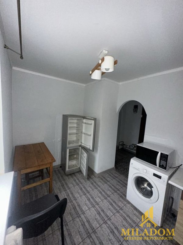 Продаж квартири 1-кімн., 32 м², Київський — фото 3
