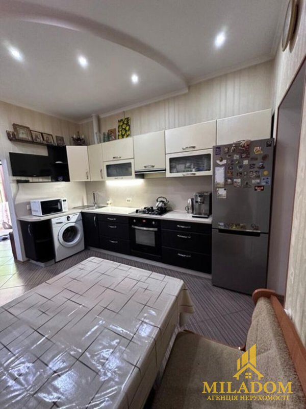 Продаж квартири 3-кімн., 76 м², Київський — фото 2