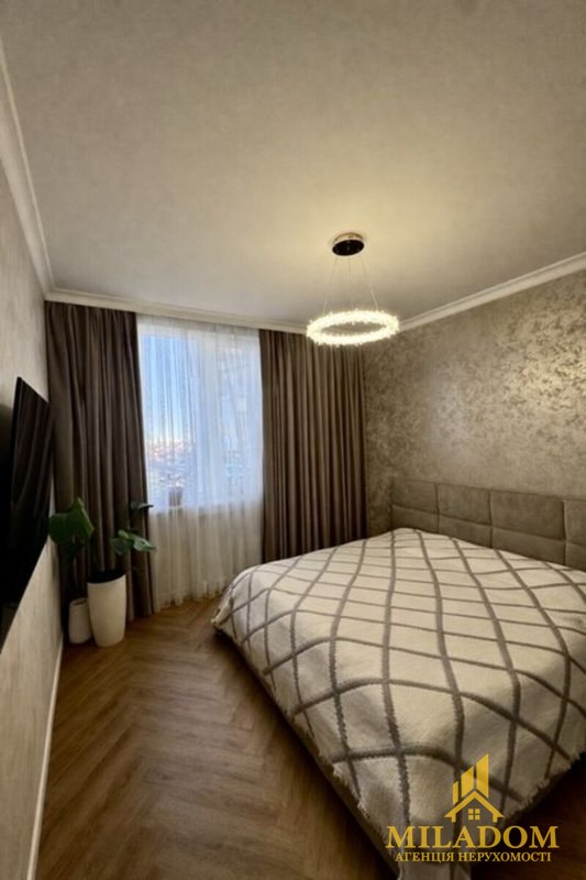 Продаж квартири 3-кімн., 85 м², Київський — фото 4