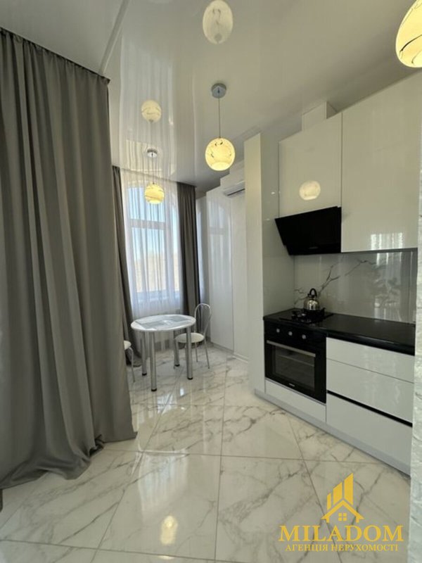 Продаж квартири 1-кімн., 40 м², Київський — фото 1