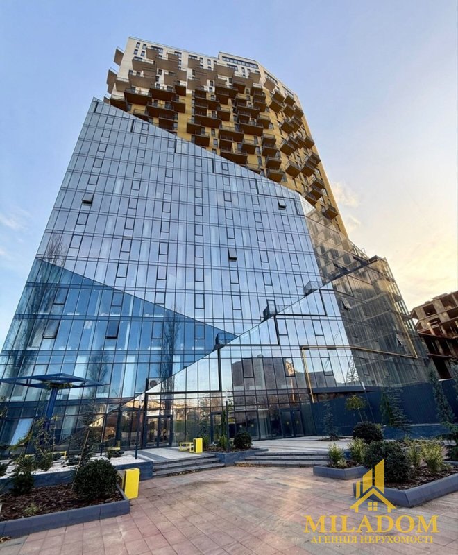 Продам 1-комнатную квартиру (студия) в центре, ул. Софиевская. ЖК ITown — снимка 2