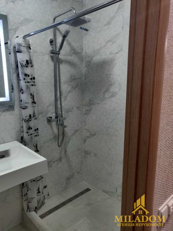 Продам квартиру студию 30кв.м. Золотые столбы — фото 4
