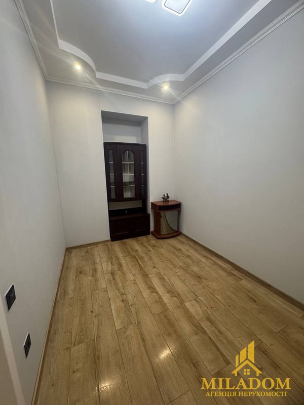 3-кімнатна квартира, 49 м² на вул.  Великій Арнаутській. — фото 9