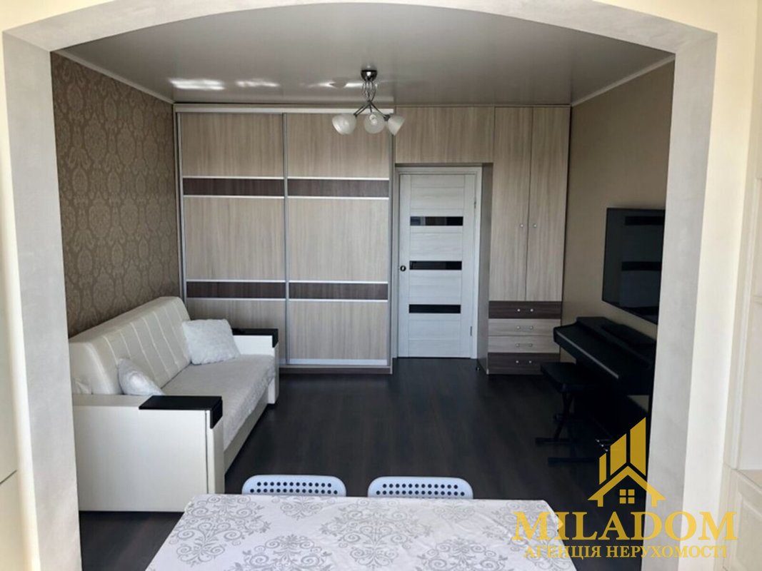 Продажа квартиры 2-комн., 54 м², Хаджибейский (Малиновский) — фото 9