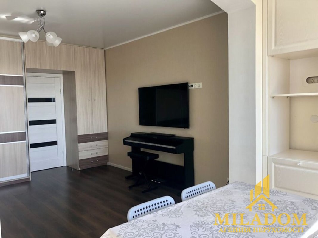 Продажа квартиры 2-комн., 54 м², Хаджибейский (Малиновский) — фото 8