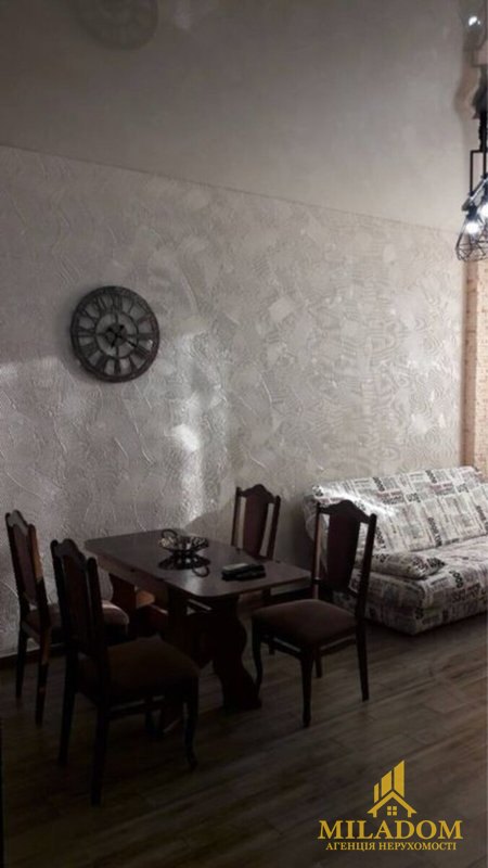 Продаж квартири 1-кімн., 44 м², Київський — фото 1