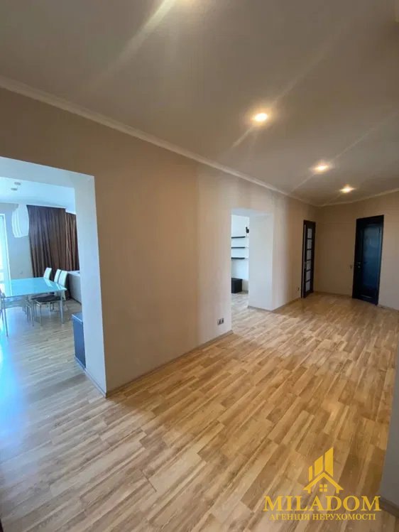 Продаж 3-кімнатної квартири 115 кв.м. на пр.Шевченко, у домі Stikon з червоної цегли. — фото 8