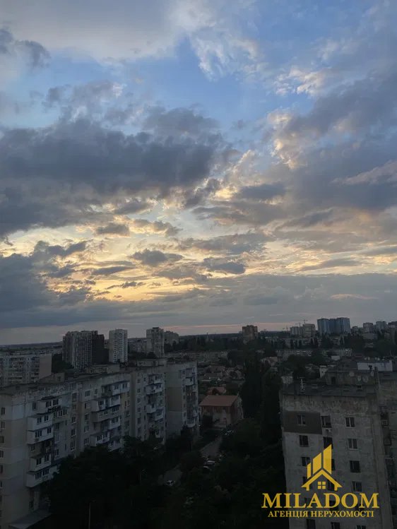 1-но кімнатна простора квартира на Таірова в новострої — фото 13